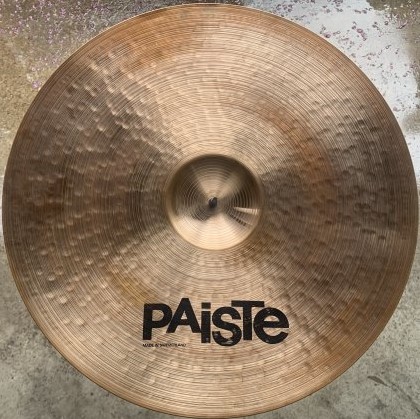 アムステルダム　美術館　イーブイ　Mサイズ Paiste Dimensions 22