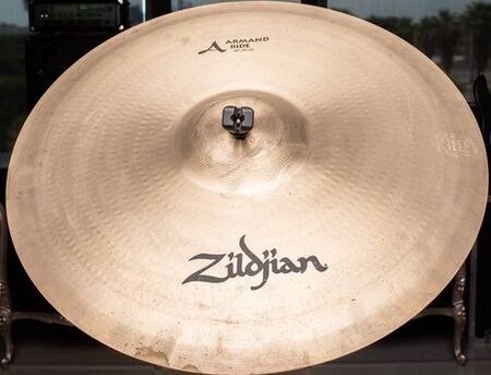 A Zildjian 20
