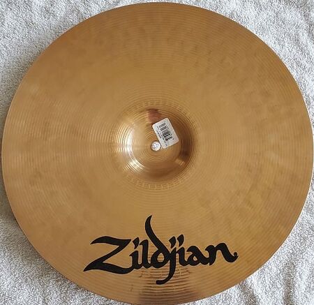 A Zildjian Medium Crash 16” Zildjian ZXT 16