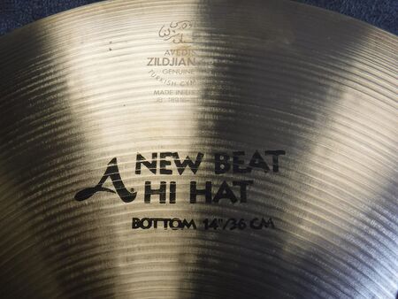 A Zildjian 14